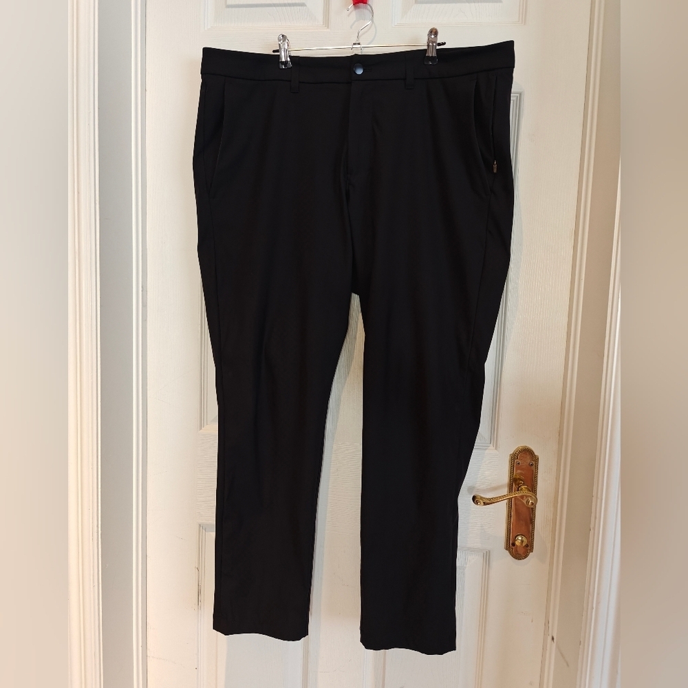LULULEMON MENS DRESS PANTS COMMISON OR ABC